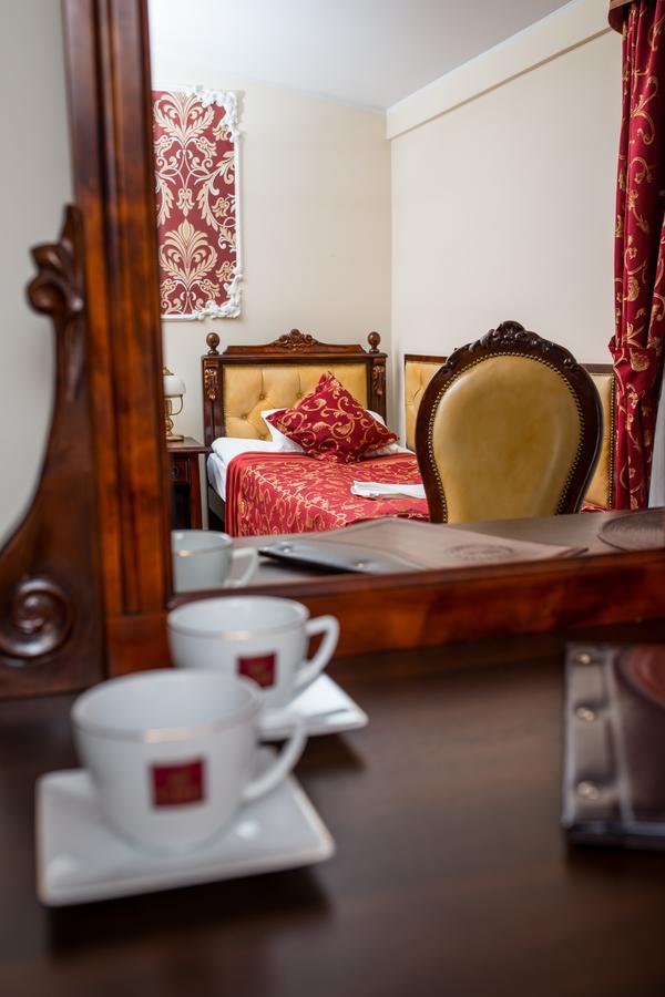 Gniecki Hotel & Restaurant - Hotel Hrubieszow Chambre photo