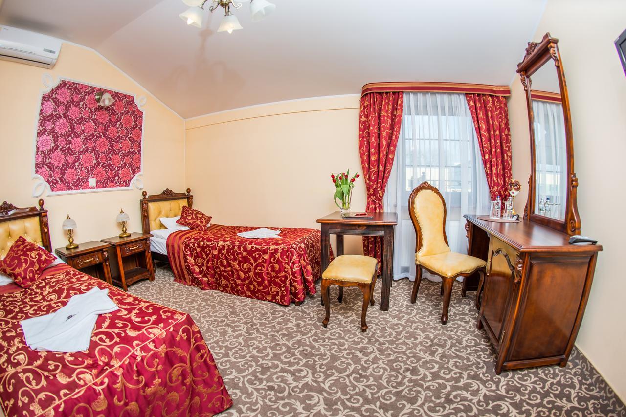 Gniecki Hotel & Restaurant - Hotel Hrubieszow Chambre photo